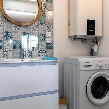 T2 Meuble De 40m2 Axe Annecy/geneve Apartment